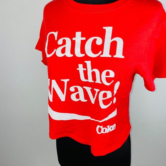 Coca Cola Soda Pop Catch The Wave Womens Small S Cropped Short Sleeve T-Shirt - Picture 3 of 5